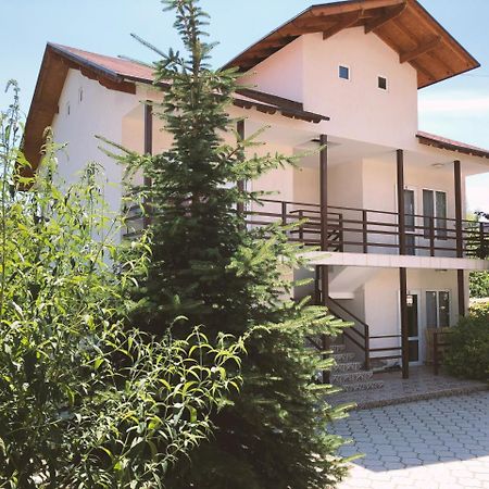 Guest House Leto Dolinka المظهر الخارجي الصورة
